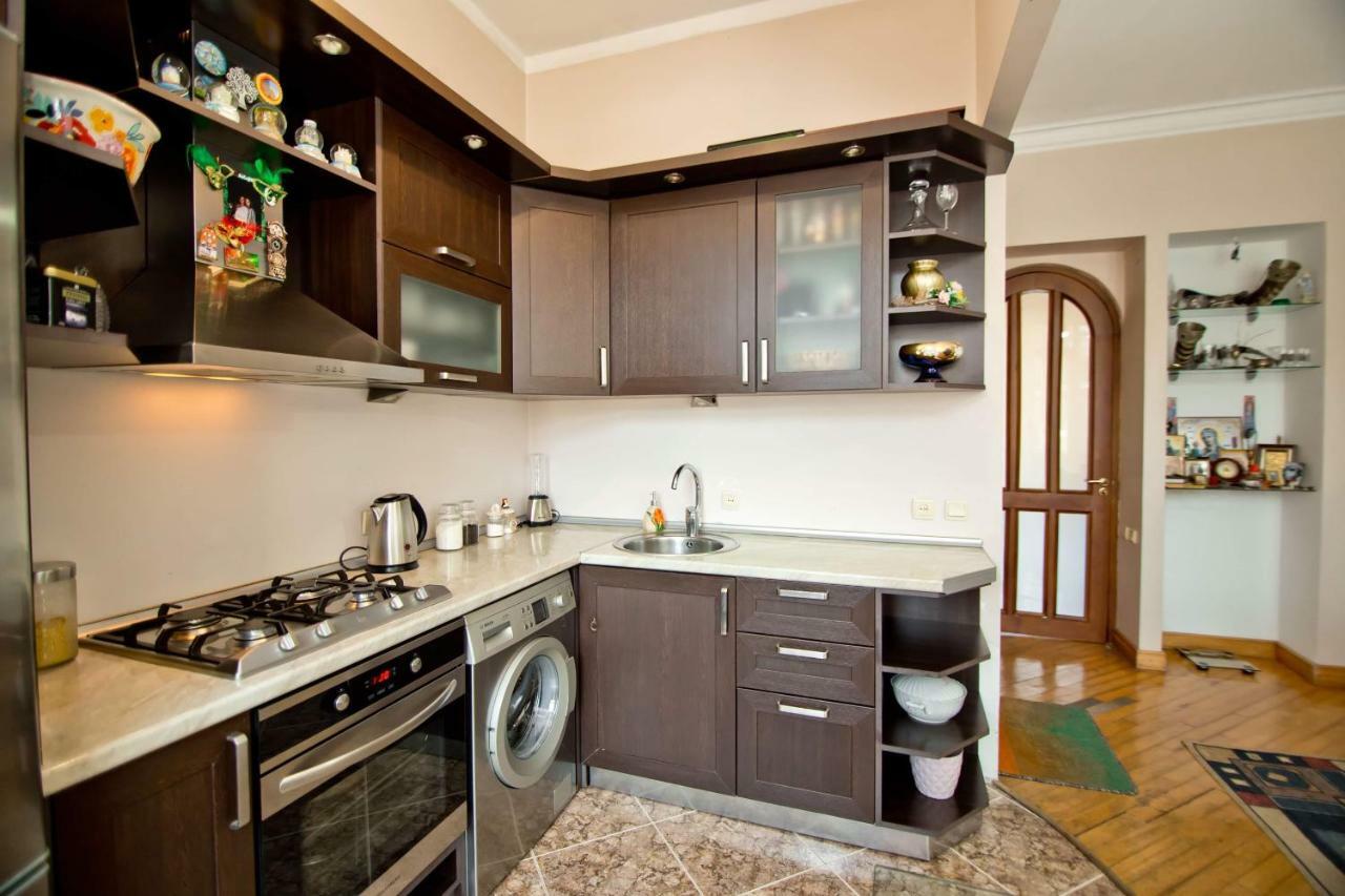 Apartment On Gorgiladze 25 Batum Dış mekan fotoğraf