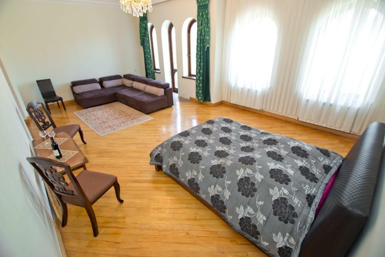 Apartment On Gorgiladze 25 Batum Dış mekan fotoğraf