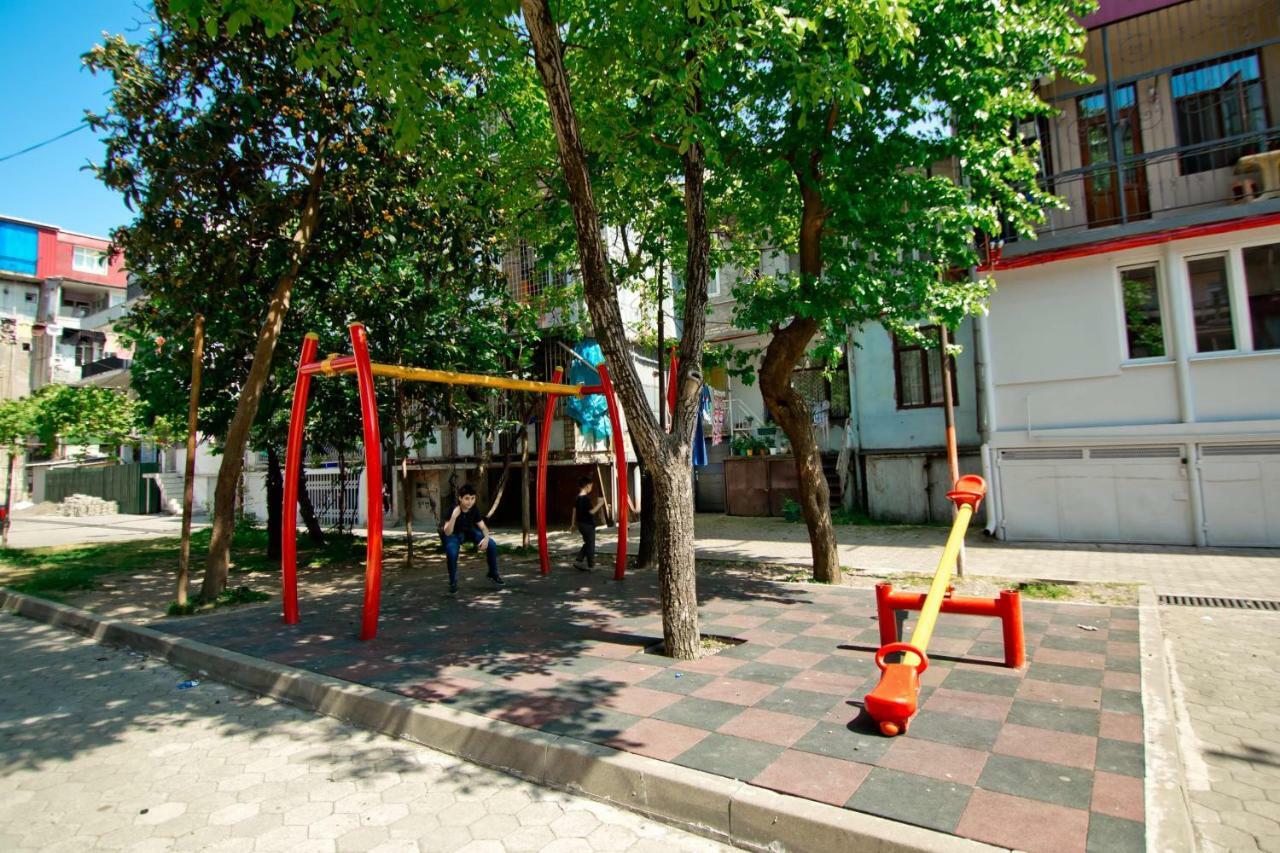 Apartment On Gorgiladze 25 Batum Dış mekan fotoğraf