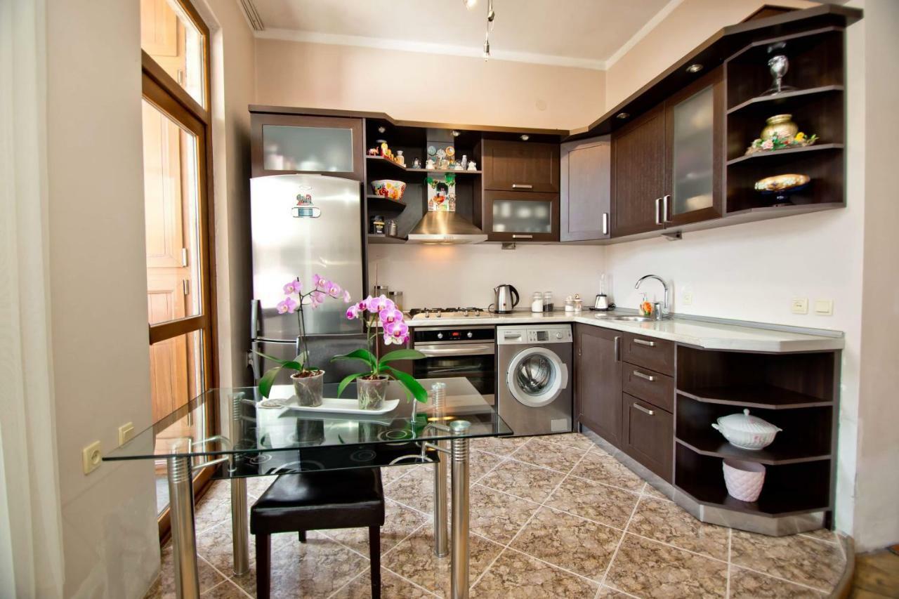 Apartment On Gorgiladze 25 Batum Dış mekan fotoğraf