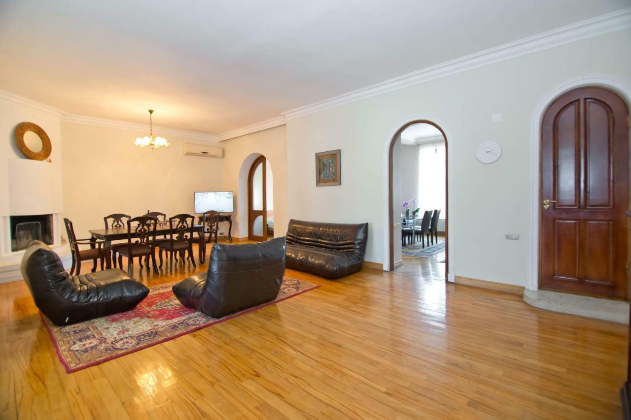 Apartment On Gorgiladze 25 Batum Dış mekan fotoğraf