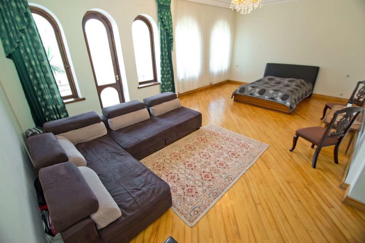 Apartment On Gorgiladze 25 Batum Dış mekan fotoğraf